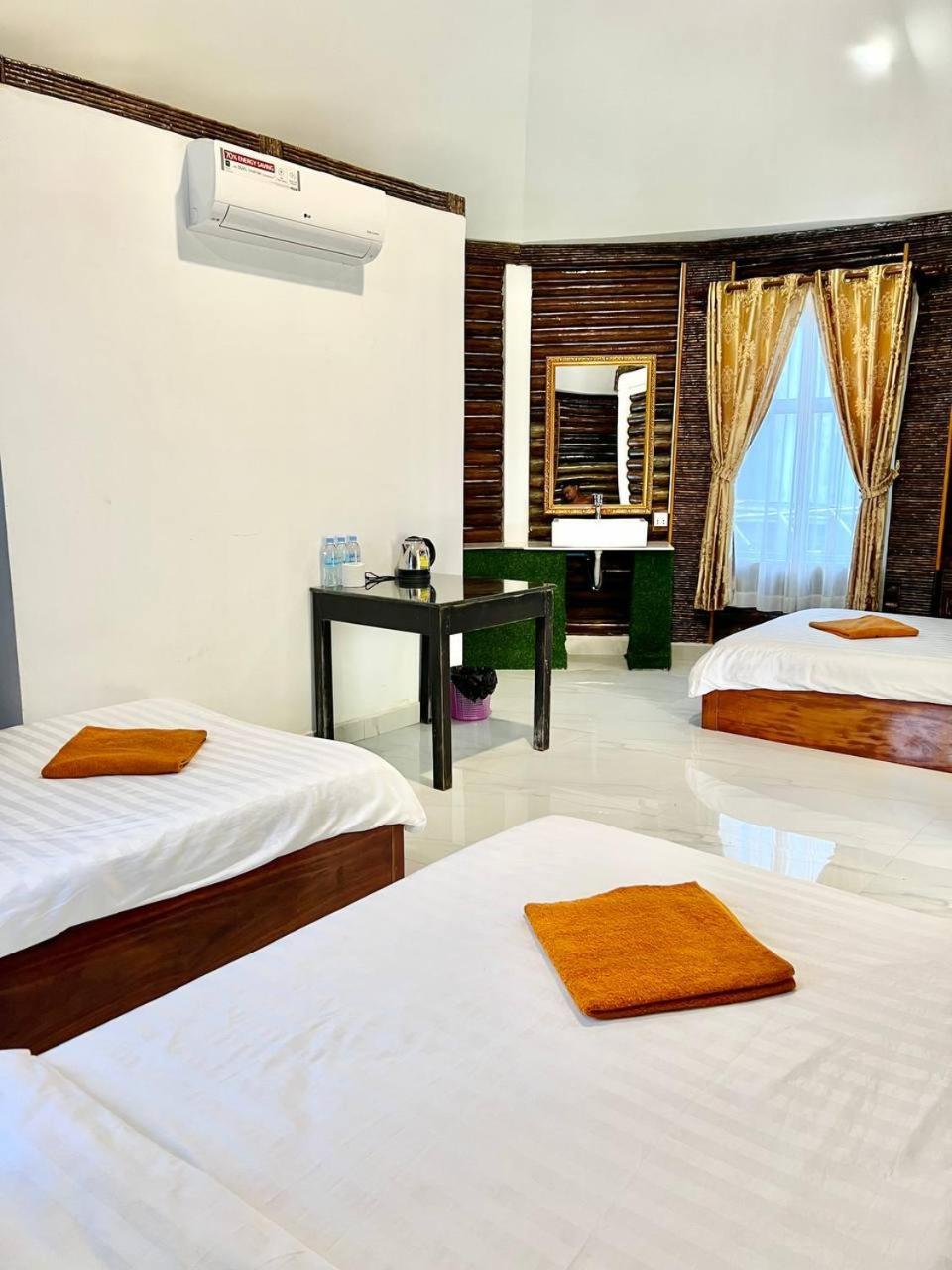 M'Pay Bay Guesthouse Koh Rong Sanloem Exteriör bild
