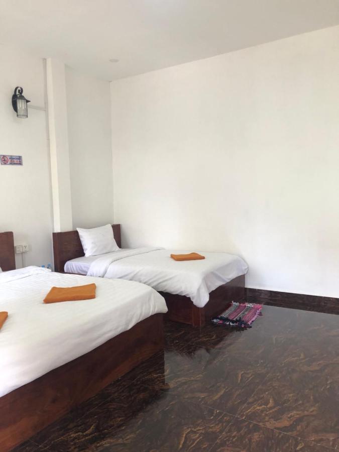 M'Pay Bay Guesthouse Koh Rong Sanloem Exteriör bild