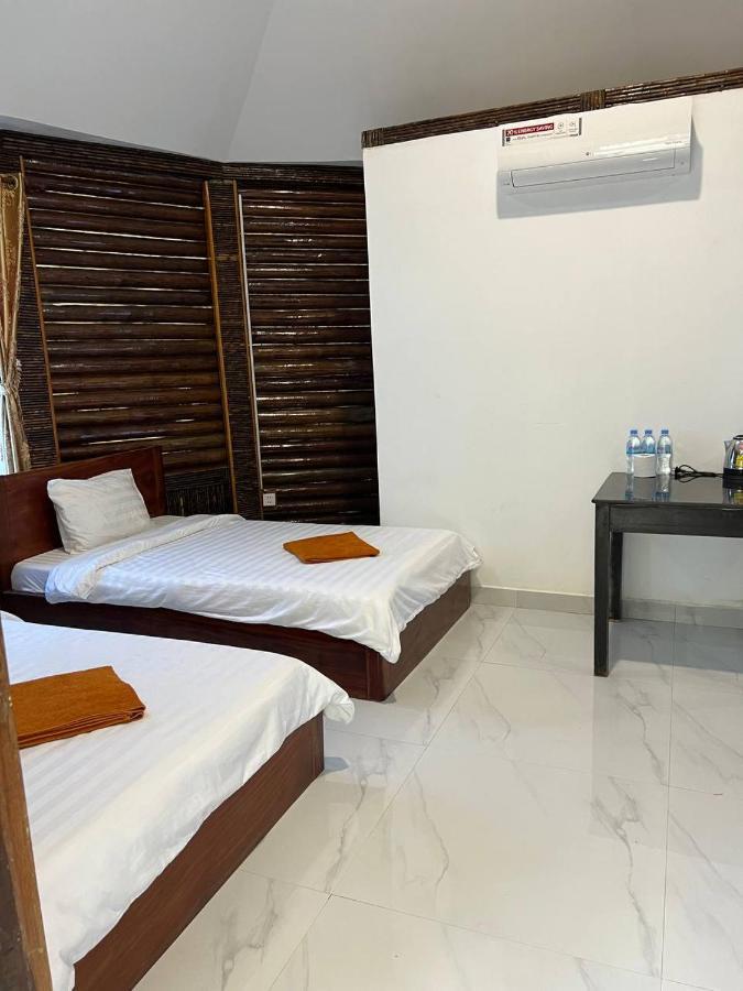 M'Pay Bay Guesthouse Koh Rong Sanloem Exteriör bild
