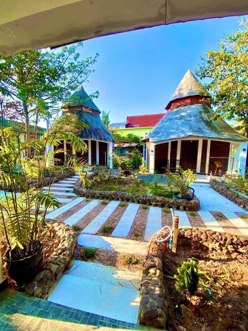 M'Pay Bay Guesthouse Koh Rong Sanloem Exteriör bild